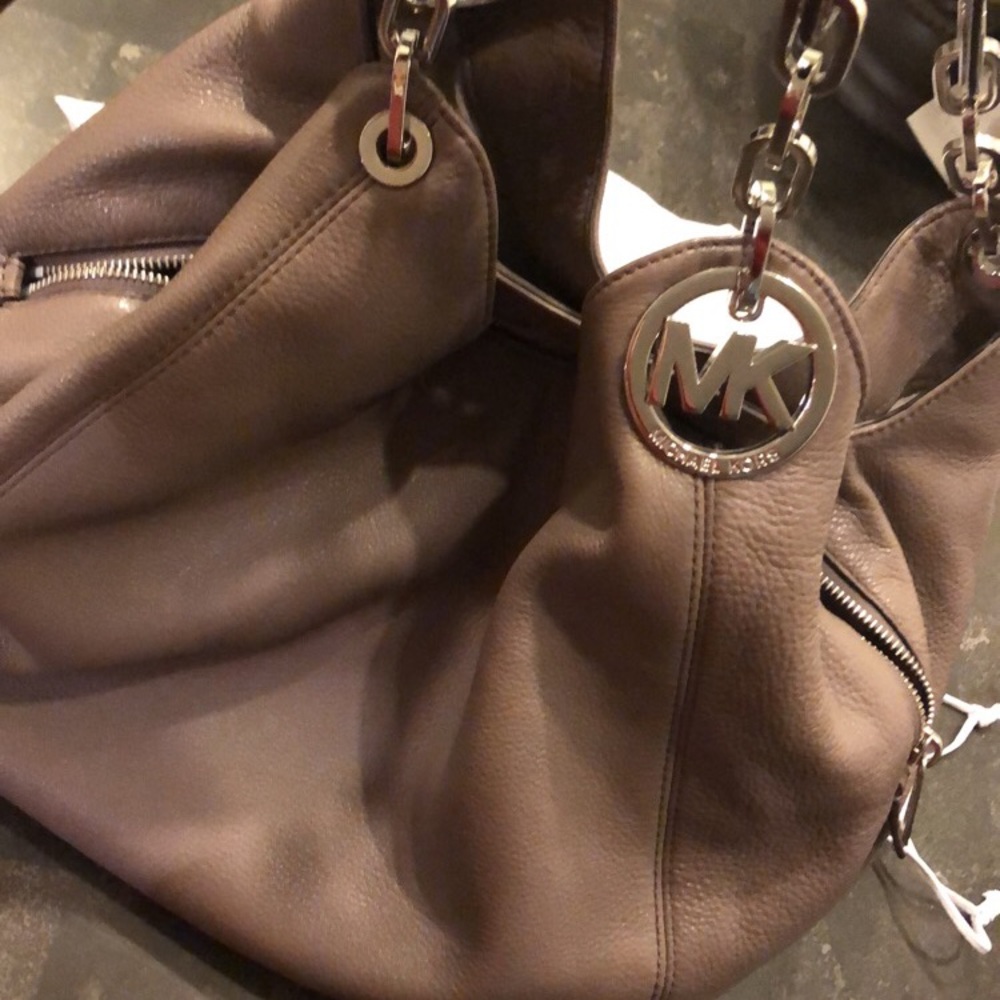 MK bag W/ matching wallet